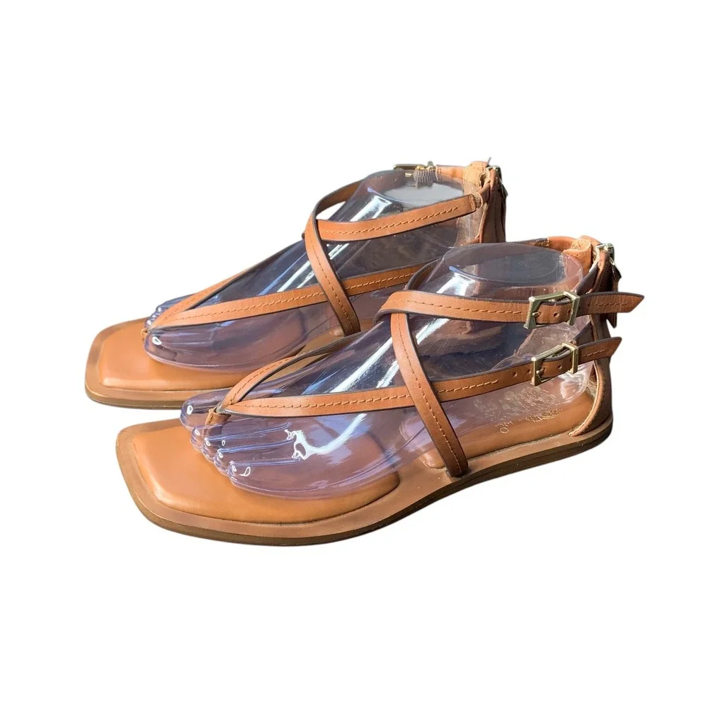 Vince Camuto Brenndie leather warm apricot strappy sandal. Size 8.5